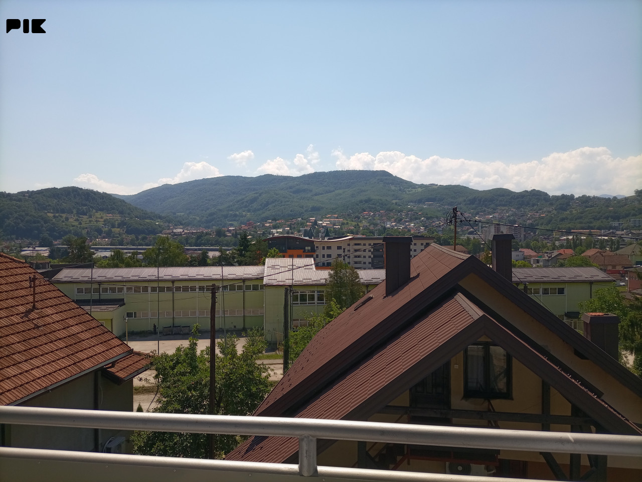Kuća Zavidovići 400m2 (cetiri sprata)  tel: 061 868-527 4