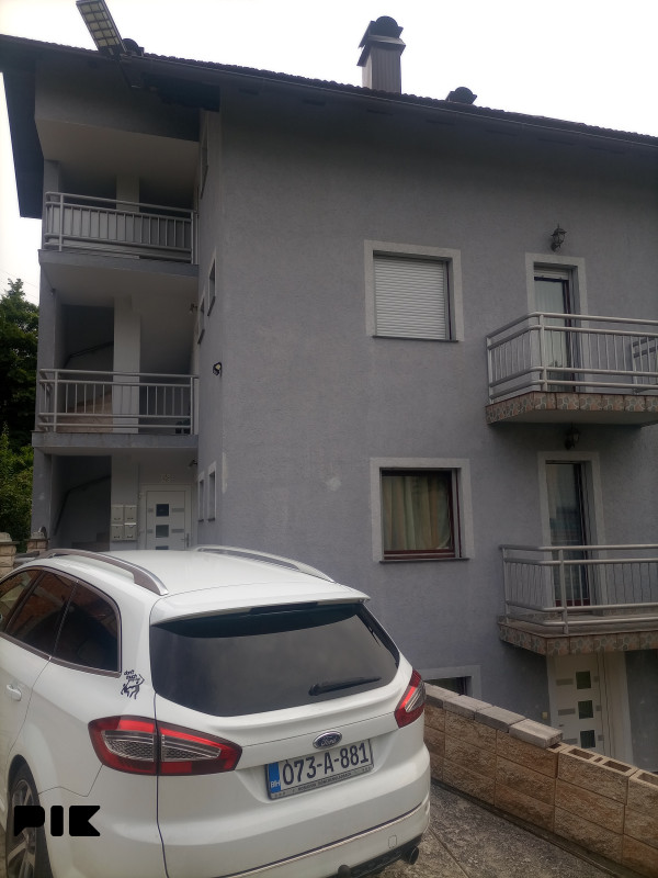 Kuća Zavidovići 400m2 (cetiri sprata)  tel: 061 868-527 5