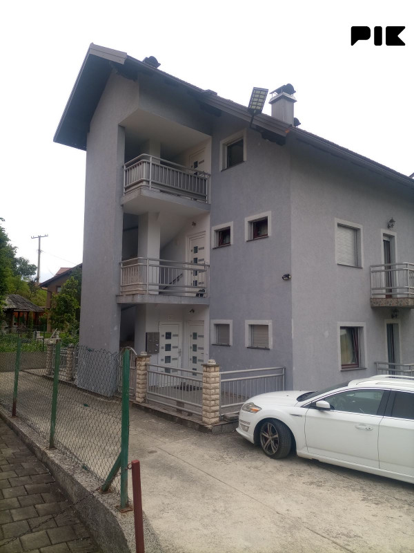 Kuća Zavidovići 400m2 (cetiri sprata)  tel: 061 868-527 10