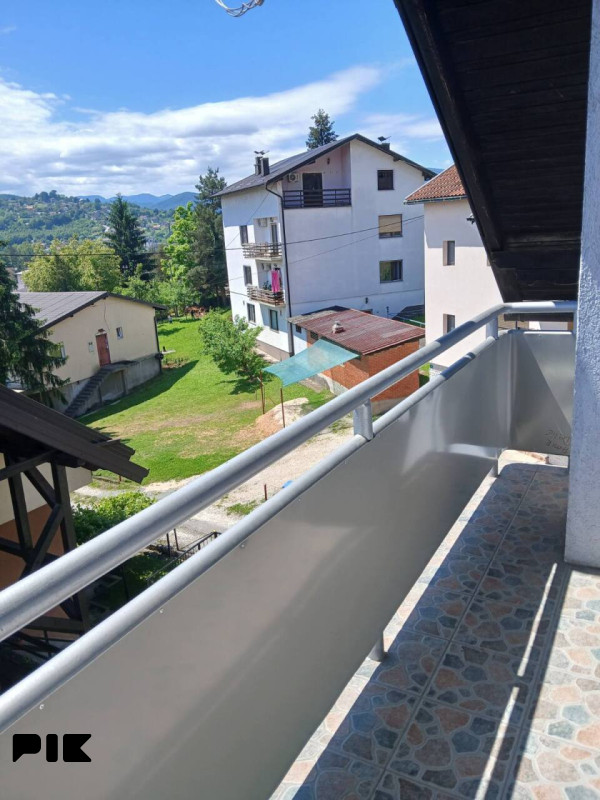 Kuća Zavidovići 400m2 (cetiri sprata)  tel: 061 868-527 11