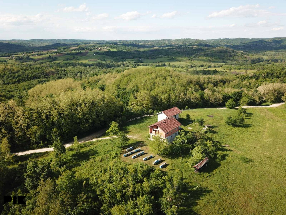 Prodaje se imanje u Gradini Velika Kladuši 4