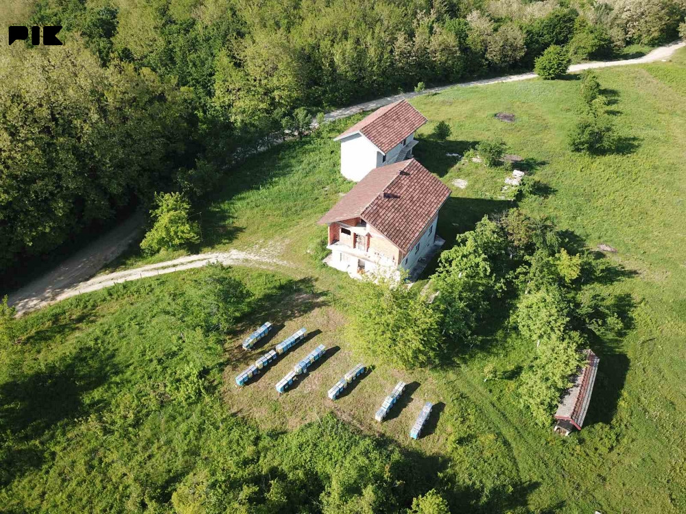 Prodaje se imanje u Gradini Velika Kladuši 7