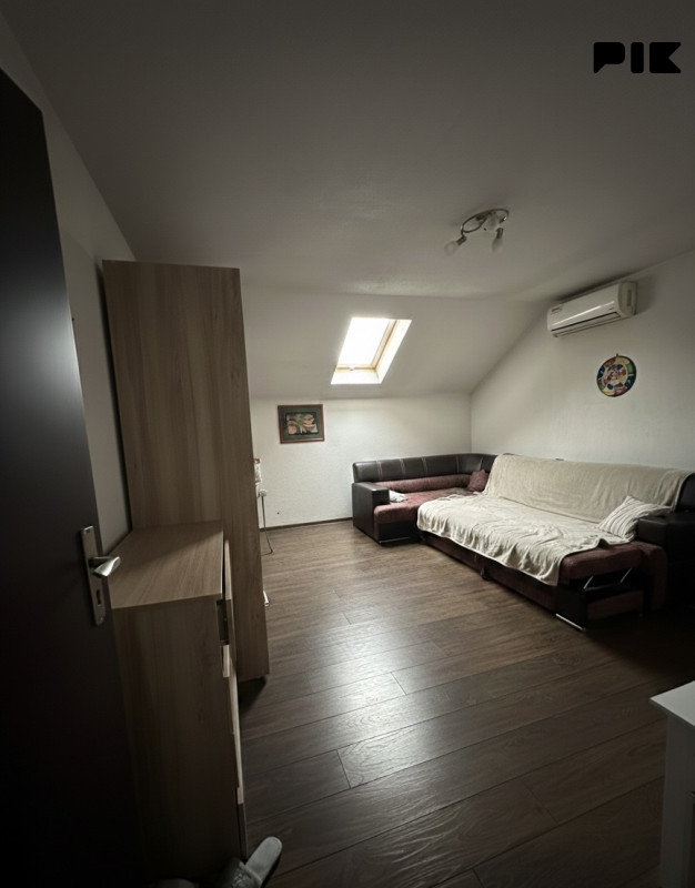 Kuća 360m2 na parceli 955m2 Ilidza Sokolovic kolonija 2
