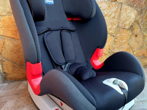 AUTOSJEDALICA ZA DJECU 9-36 KG CHICCO  AKITA kao  nova