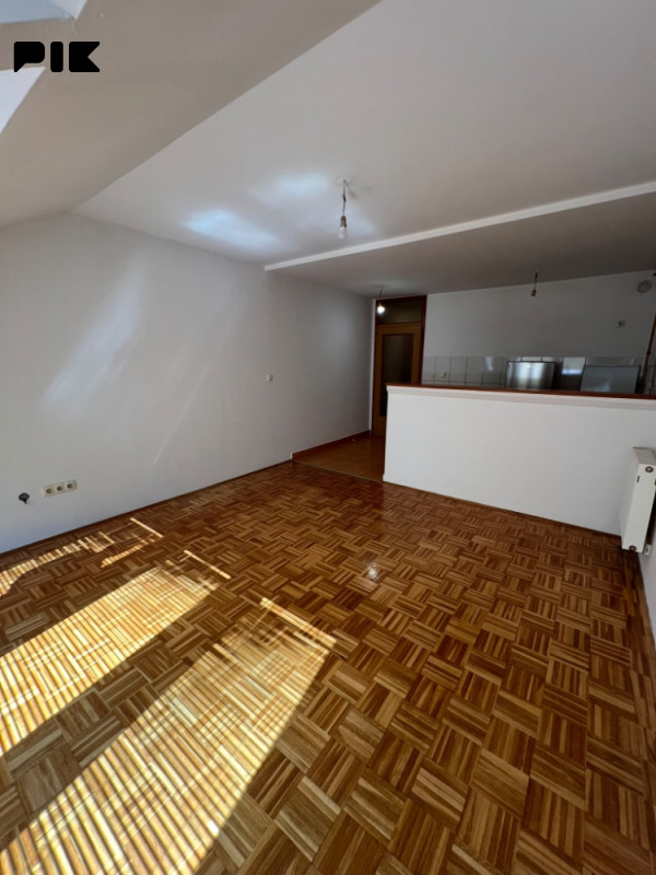 Stan / Garsonjera 33m2 - Adema Buće - Novi Grad - Sarajevo photo 4