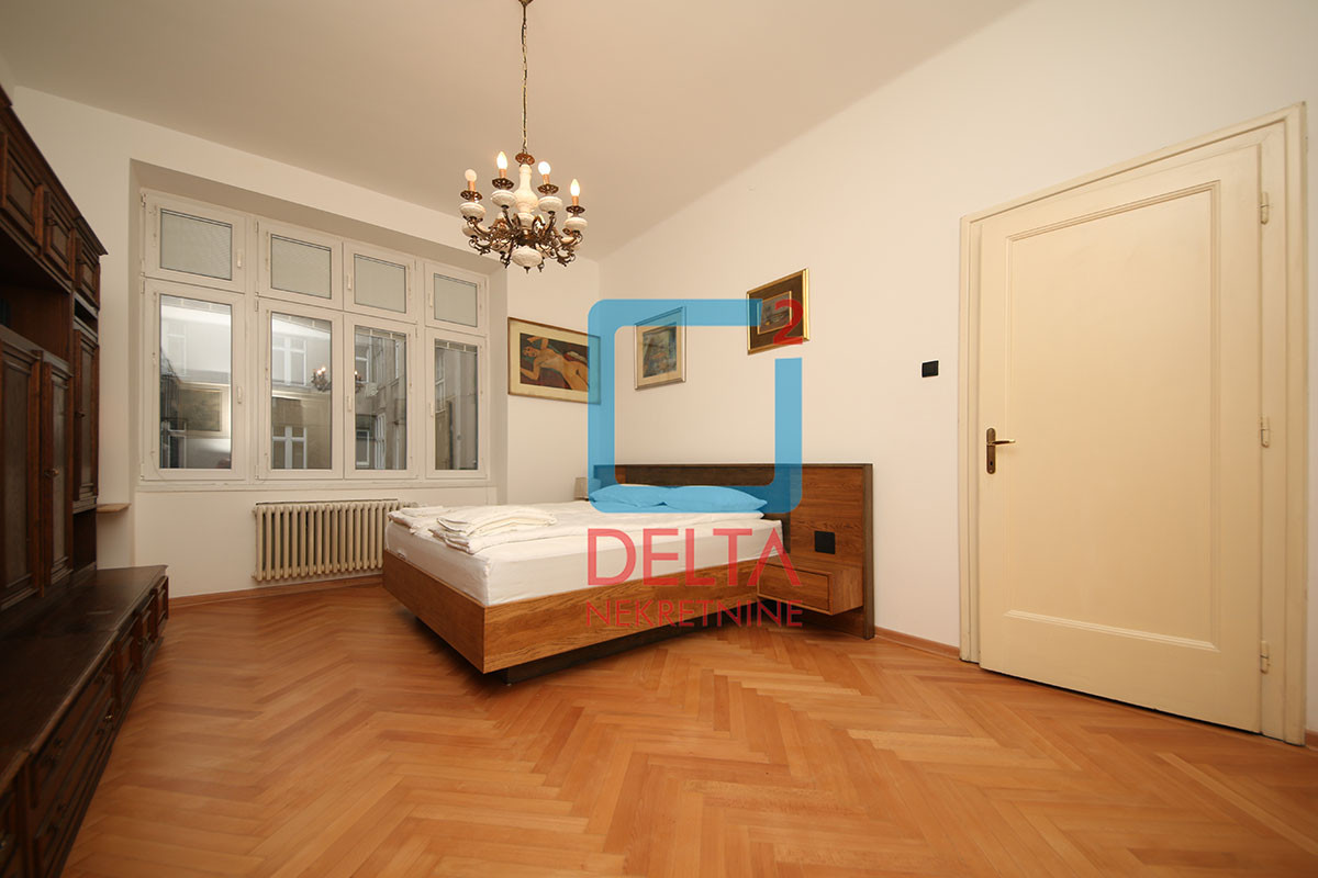 Adaptiran petosoban stan / 137m2/ 2.sprat / Maršala Tita / Centar 15