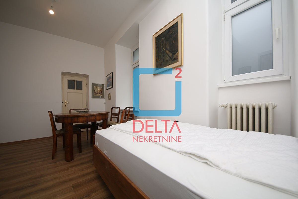 Adaptiran petosoban stan / 137m2/ 2.sprat / Maršala Tita / Centar 20