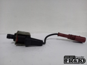 SENZOR VODENE PUMPE VW GOLF 7 04L907284