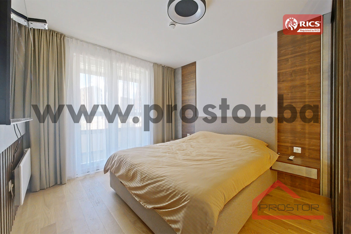 PROSTOR prodaje: Trosoban apartman, Snježna dolina 5