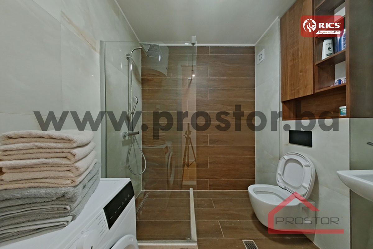 PROSTOR prodaje: Trosoban apartman, Snježna dolina 10