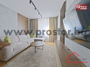PROSTOR prodaje: Trosoban apartman, Snježna dolina photo 1
