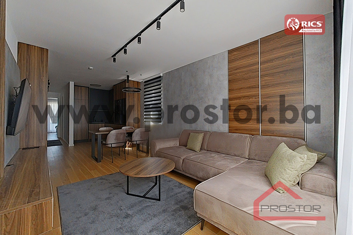 PROSTOR prodaje: Namješten trosoban apartman, 72m2