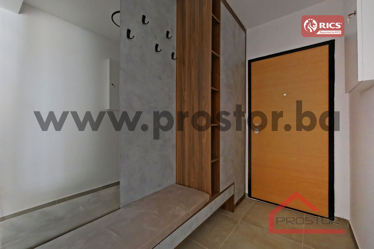 PROSTOR prodaje: Namješten trosoban apartman, 72m2 12
