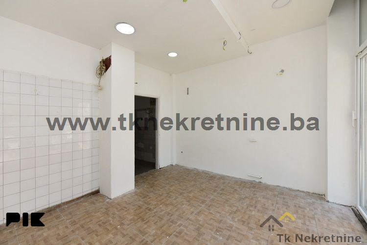 SJENJAK "D" BLOK - Poslovni prostor površine 30,50 m2 6
