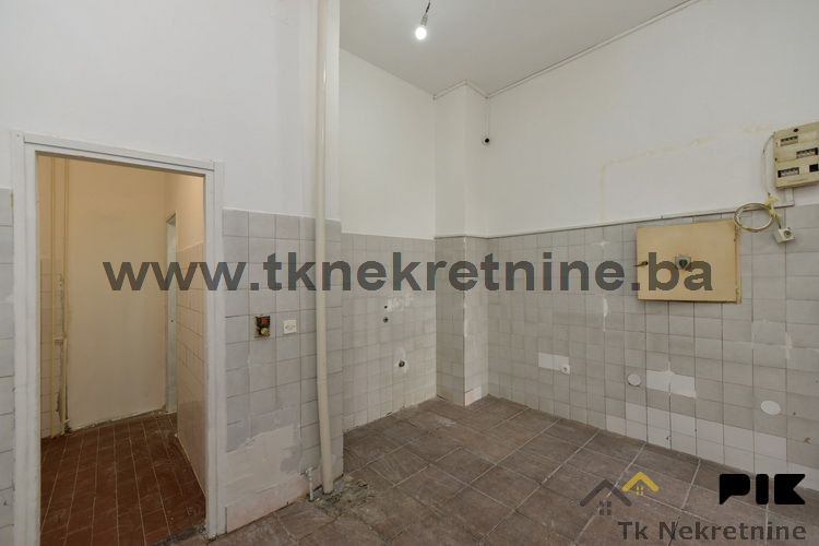 SJENJAK "D" BLOK - Poslovni prostor površine 30,50 m2 10