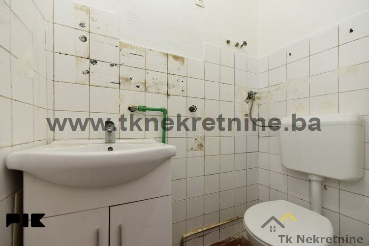 SJENJAK "D" BLOK - Poslovni prostor površine 30,50 m2 12