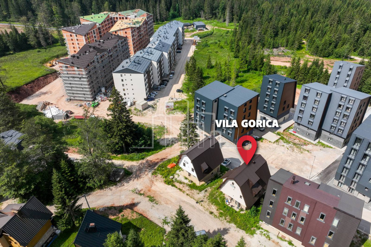 Vikend objekat sa 5 apartmana na Jahorini prodaja 3