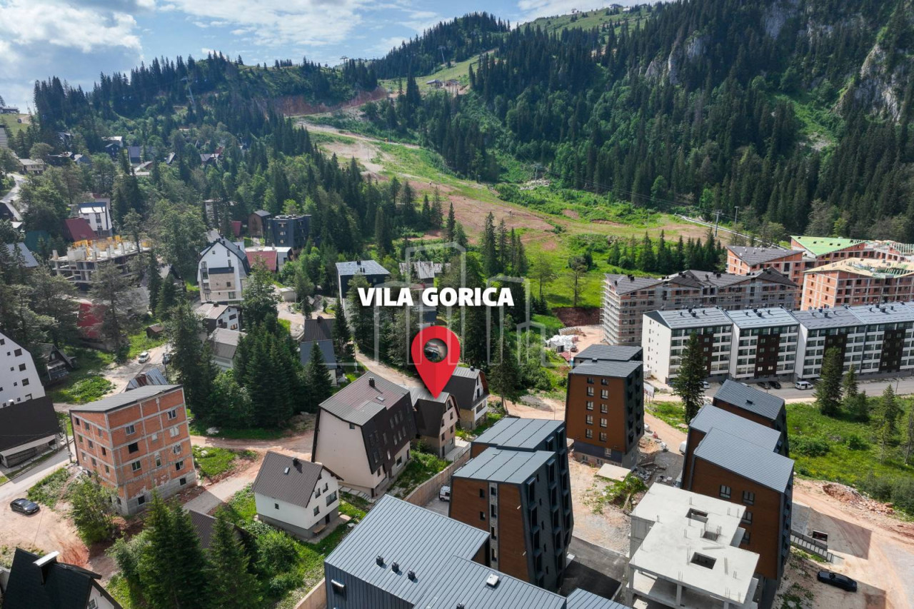 Vikend objekat sa 5 apartmana na Jahorini prodaja 4