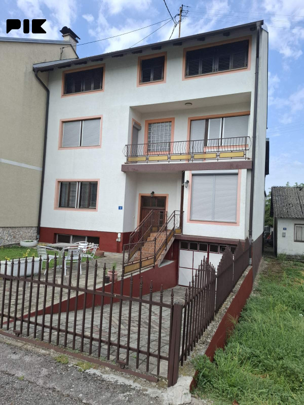 Kuća Gradiška 505m2 2