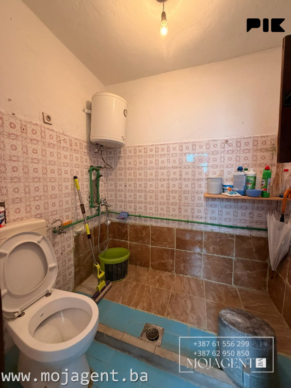 Kuća - Menjak - Hotonj - Ugorsko - Vogošća  www.mojagent.ba 12