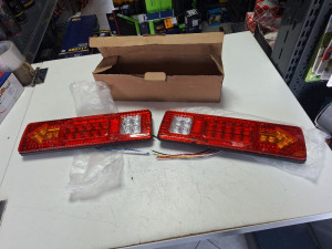 LED STOP SVIJETLA ZA KAMION PRIKOLICU PAR 40KM