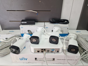 IP POE SET 4 x Kamera 4MP Uniview + POE NVR 4K