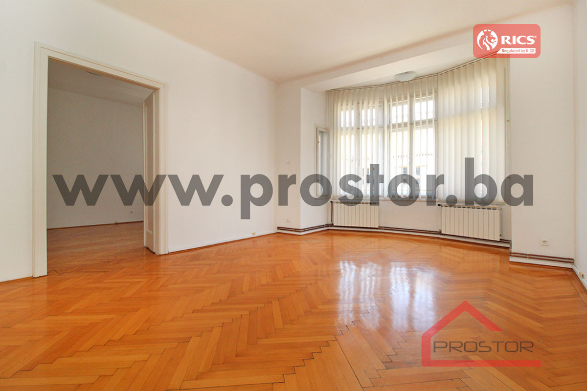 PROSTOR izdaje: Šestosoban stan/kancelarijski prostor, Centar 2