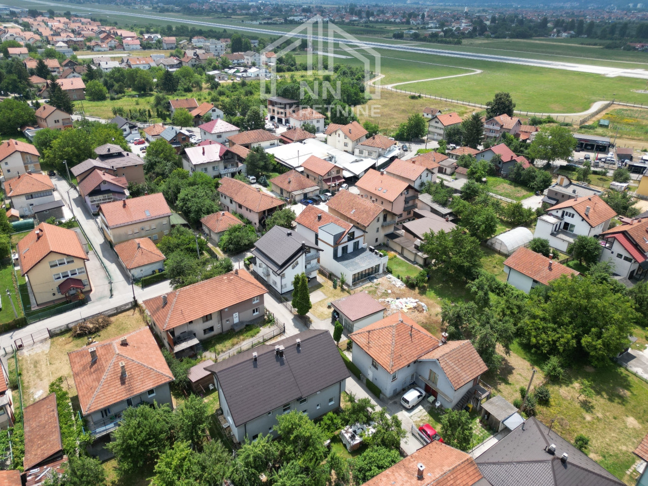 NN Nekretnine : Kuća sa dvorištem - Stup / Ilidža 7