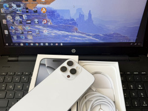 IPHONE 16 PRO MAX 256GB WHITE NOVO 89% BAT FUL PAKET 10/10