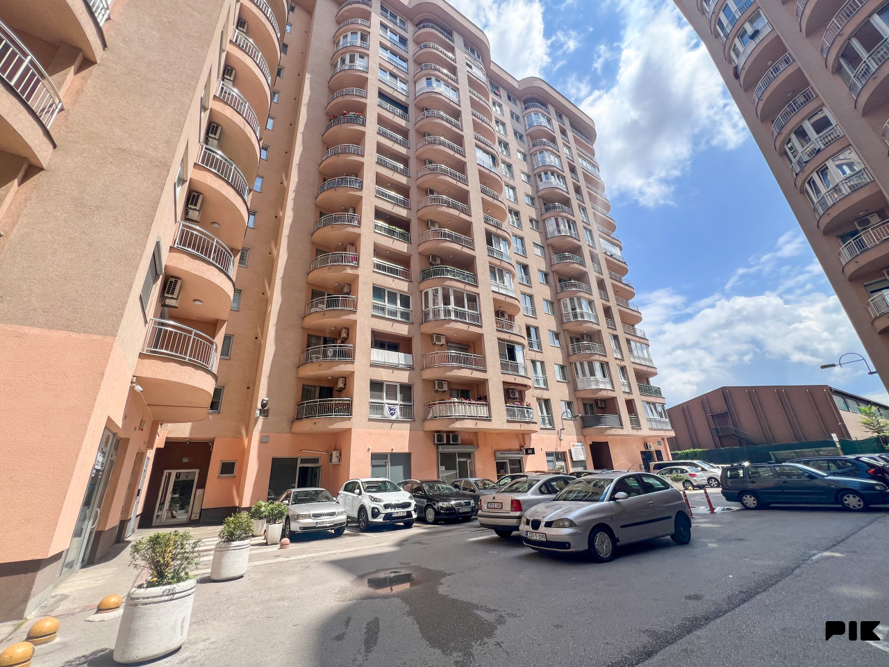 Dvosoban stan Stup 45m2 sa 2 balkona 17