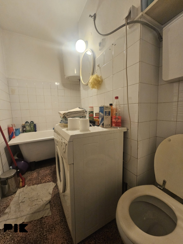 Jednosoban stan / Porodice Ribar / Hrasno 11