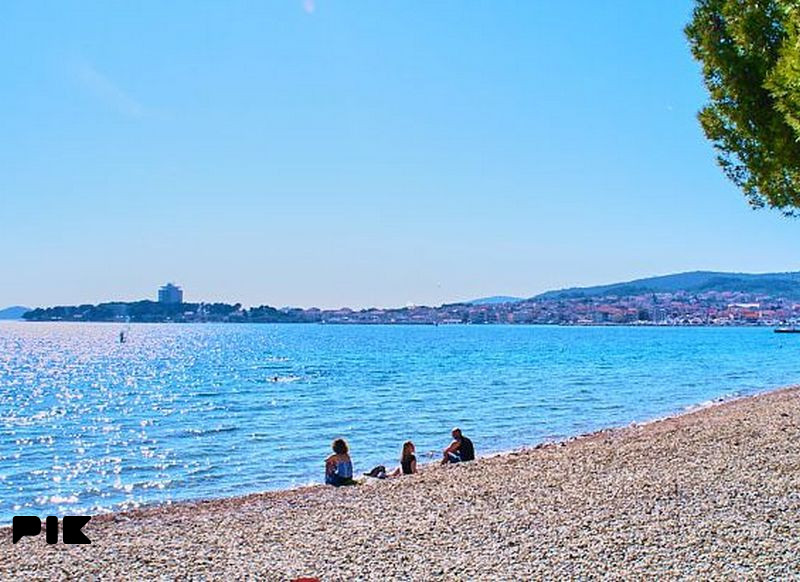 Hrvatska - apartmani sa parkingom, smjestaj, soba - Widok 4