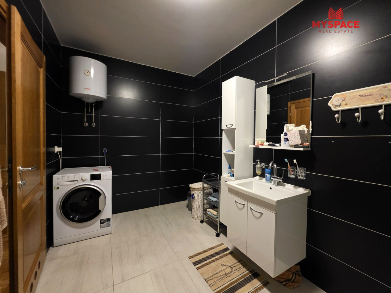 MY SPACE/ Stan sa garazom/ Nova Otoka/ NAMJESTEN/ 174 m2 43