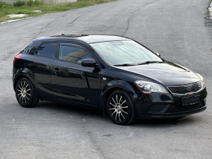 Kia pro cee'd / ProCeed
