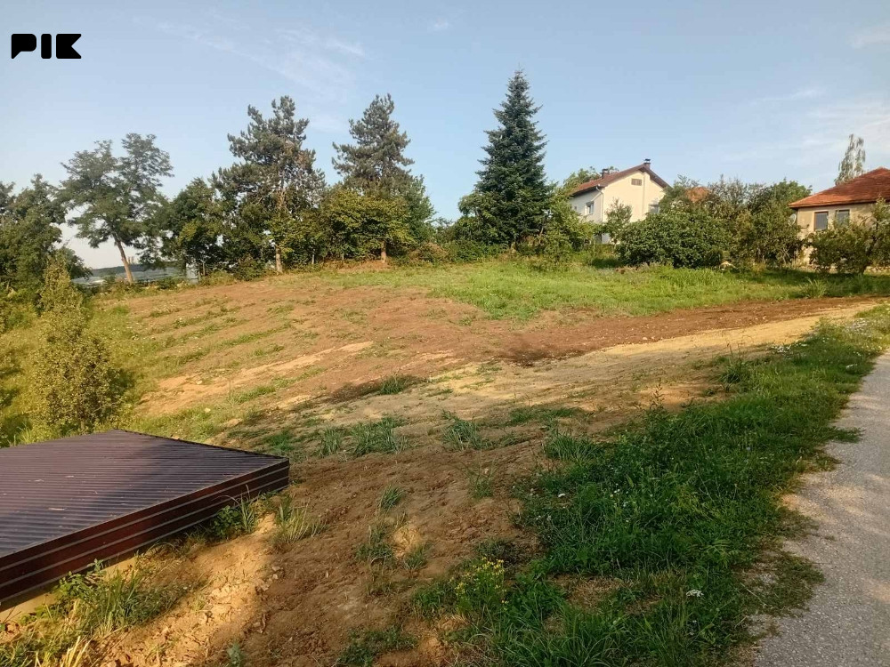 Zemljište Tešanj 4