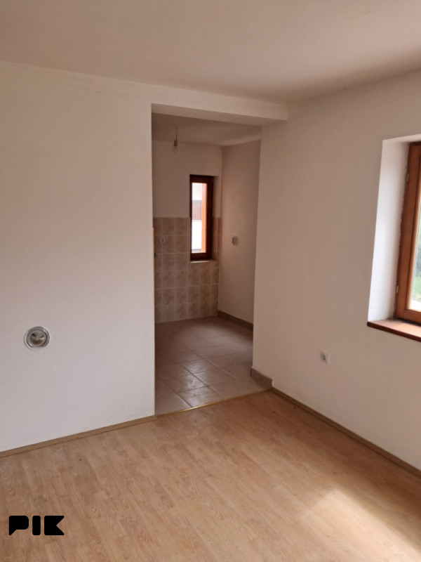 Stanovi i apartmani Bosansko Grahovo 4