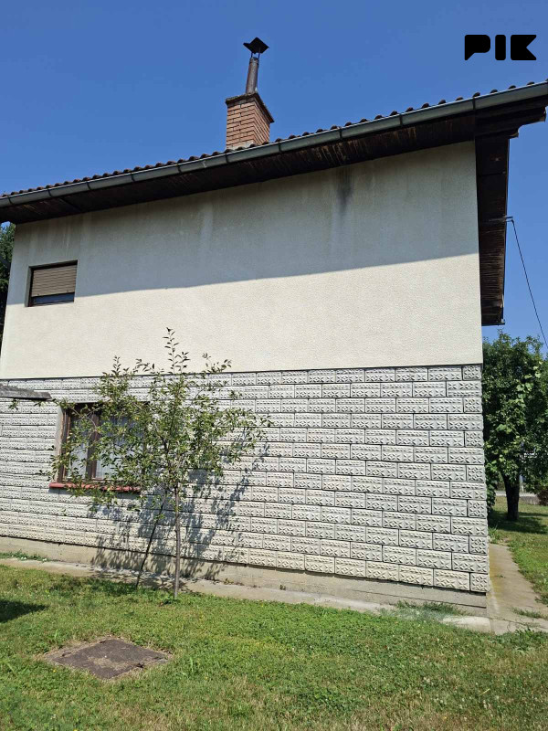 Prodaja kuća 158m2 i pomoćni objekat 4