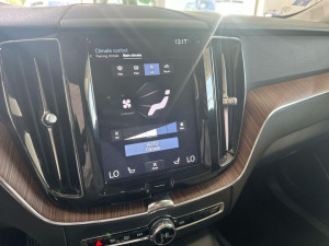 2,0 D5 Momentum Pro AWD 173KW AT8 E6DT