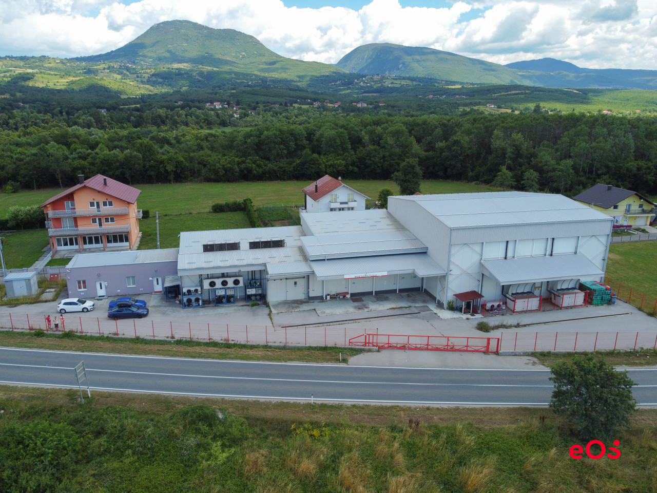 Savremena hladnjača i logistički centar uz magistralni put M16 3