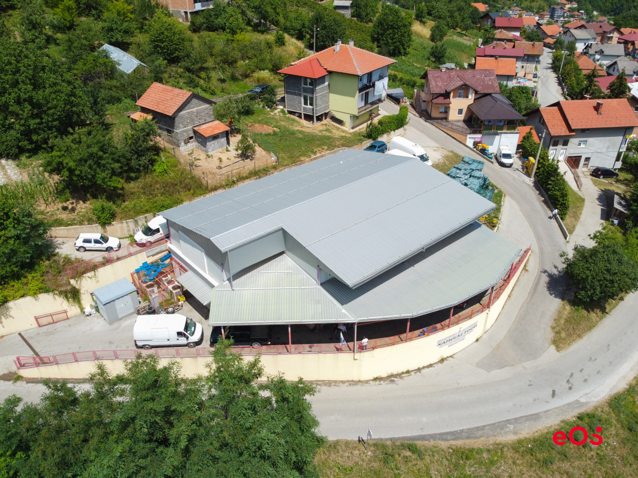 Poslovni objekat sa infrastrukturom spremnom za rad i razvoj 13