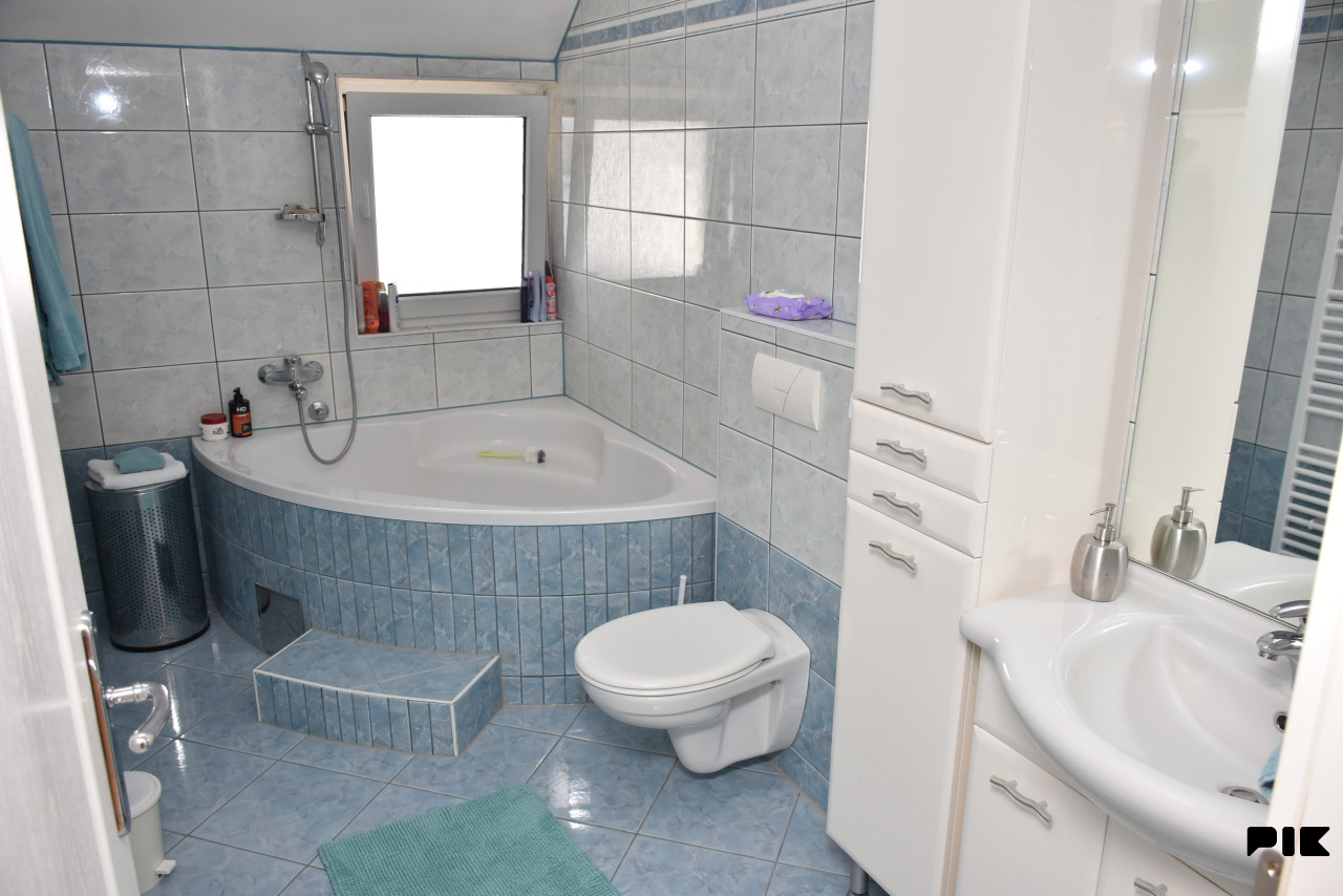 Kuća Modriča 300m2 12