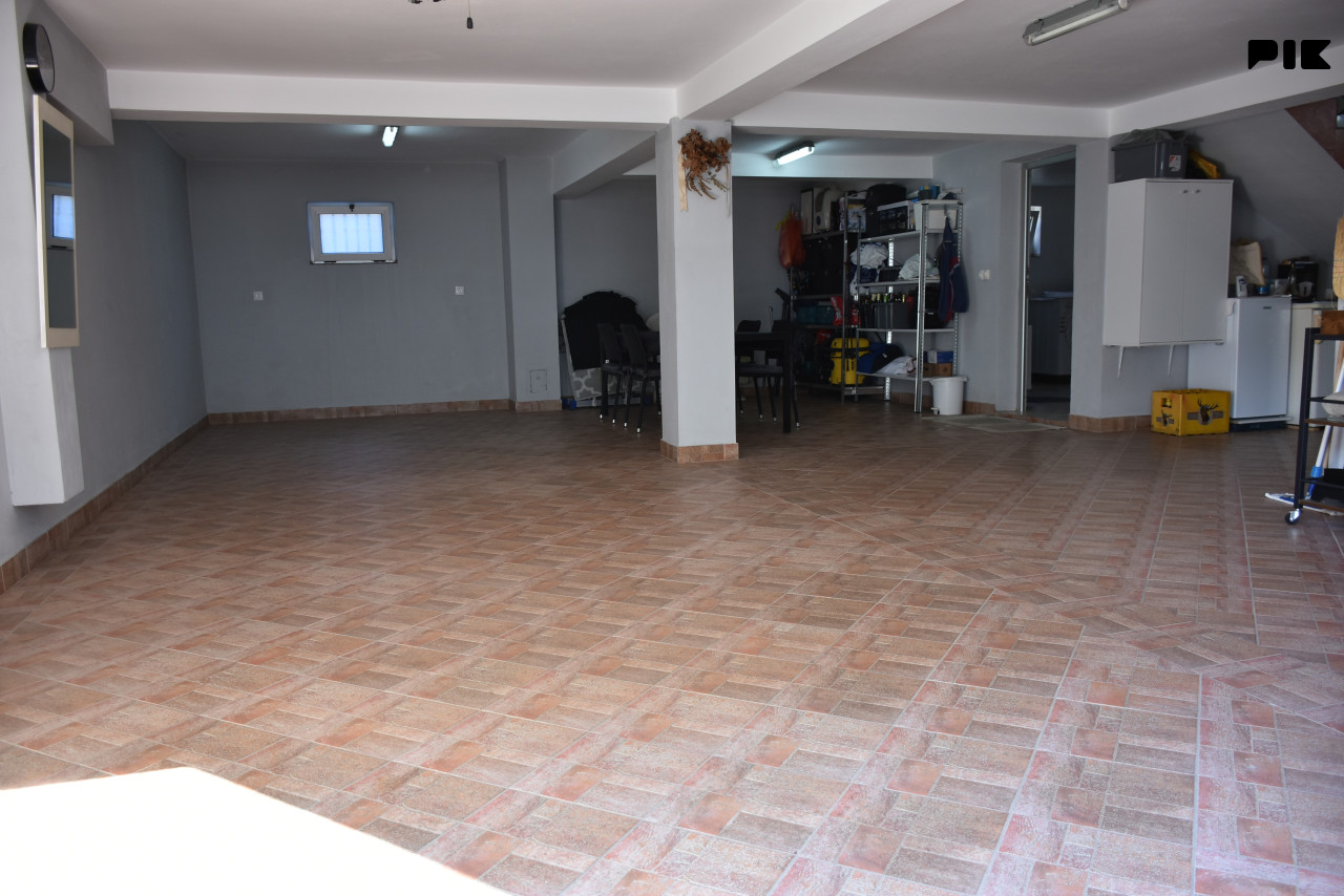 Kuća Modriča 300m2 14