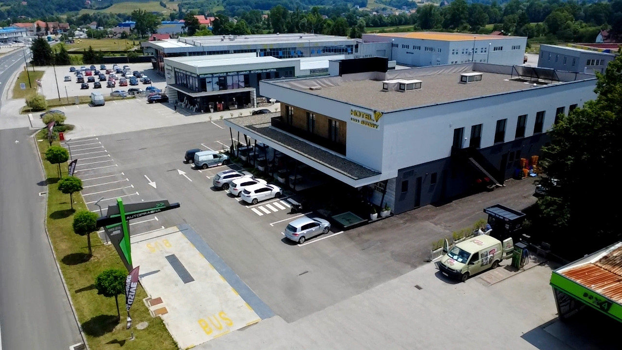 Hotelski kompleks | hotel - svečana sala - restoran 716m2 | Žepče 35