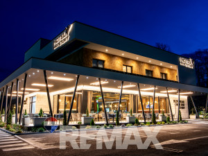 Hotel complex | hotel - banquet hall - restaurant 716m2 | Žepče