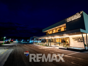 Hotelski kompleks | hotel - svečana sala - restoran 716m2 | Žepče photo 4