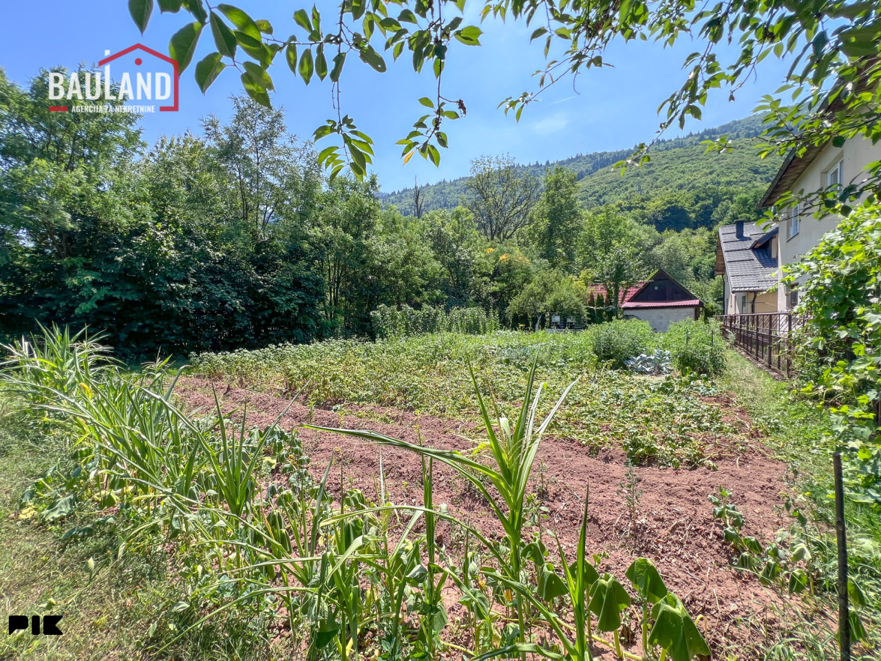 BAULAND prodaje/ Ravna parcela površine 433m2/ Hrasnica 3