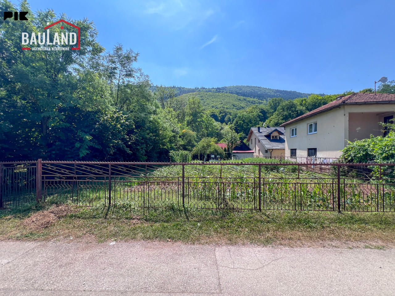 BAULAND prodaje/ Ravna parcela površine 433m2/ Hrasnica 6