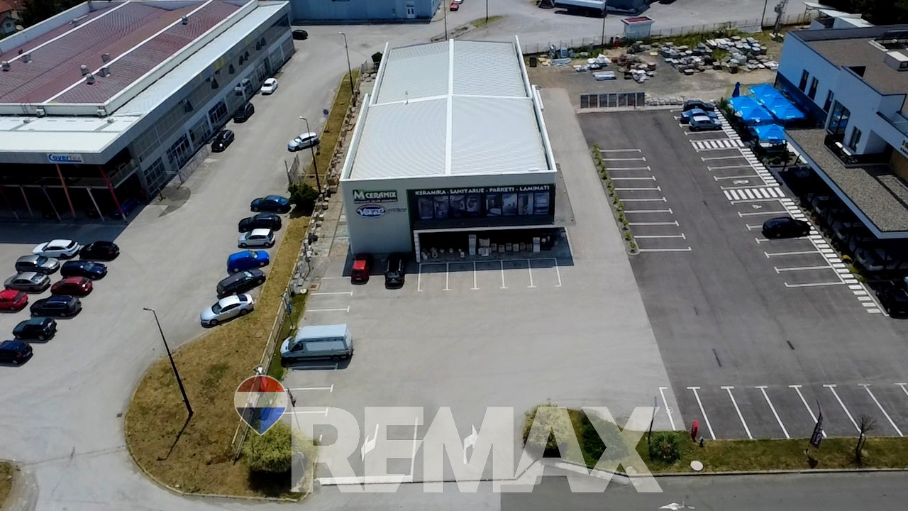 Poslovni objekat | prodajni salon | 1500m2 - Žepče 7
