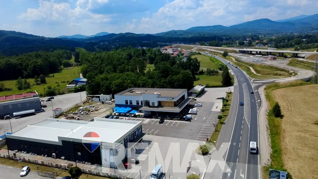 Poslovni objekat | prodajni salon | 1500m2 - Žepče 11