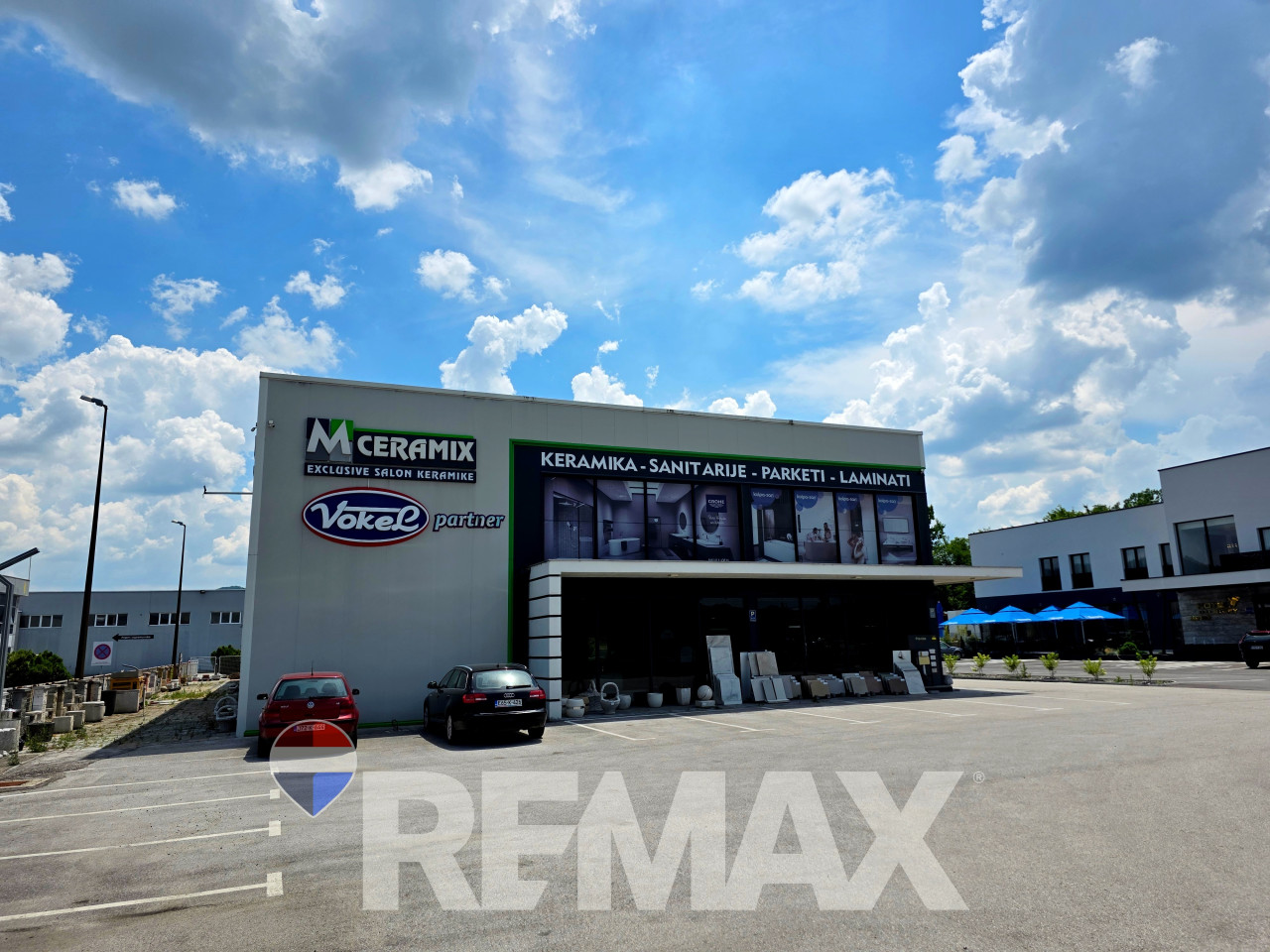 Poslovni objekat | prodajni salon | 1500m2 - Žepče 13